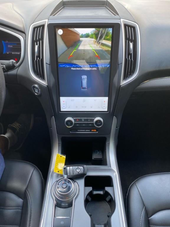 2021 Ford Edge Image 17