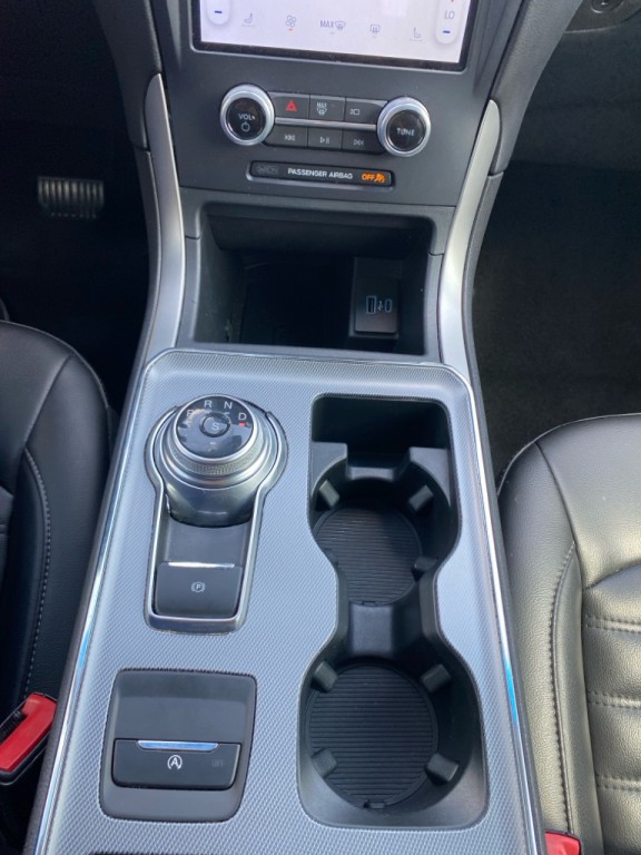 2021 Ford Edge Image 18