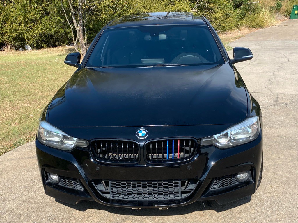2017 BMW 3 Series Image 2