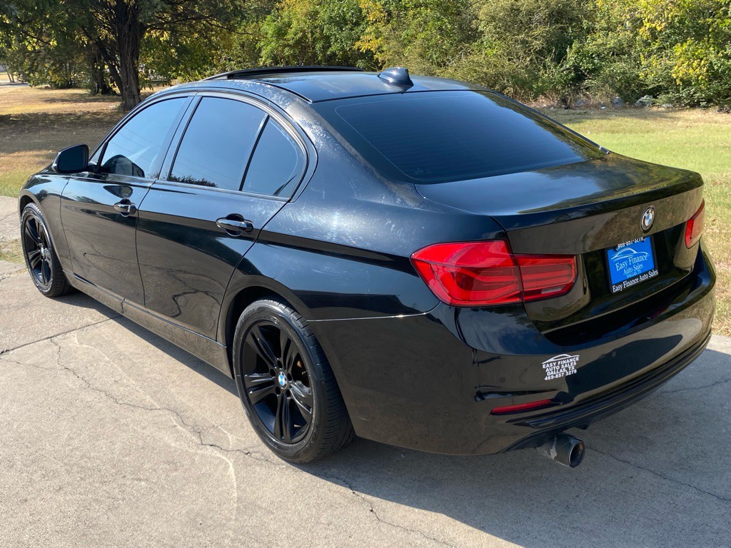 2017 BMW 3 Series Image 4