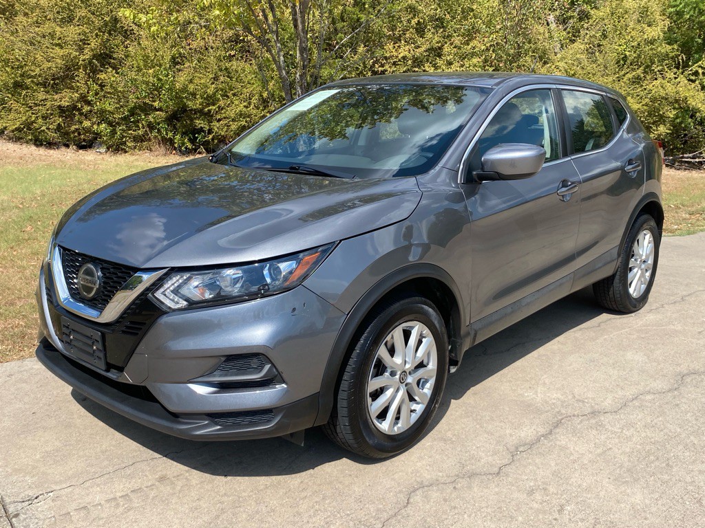 2020 Nissan Rogue Image 1