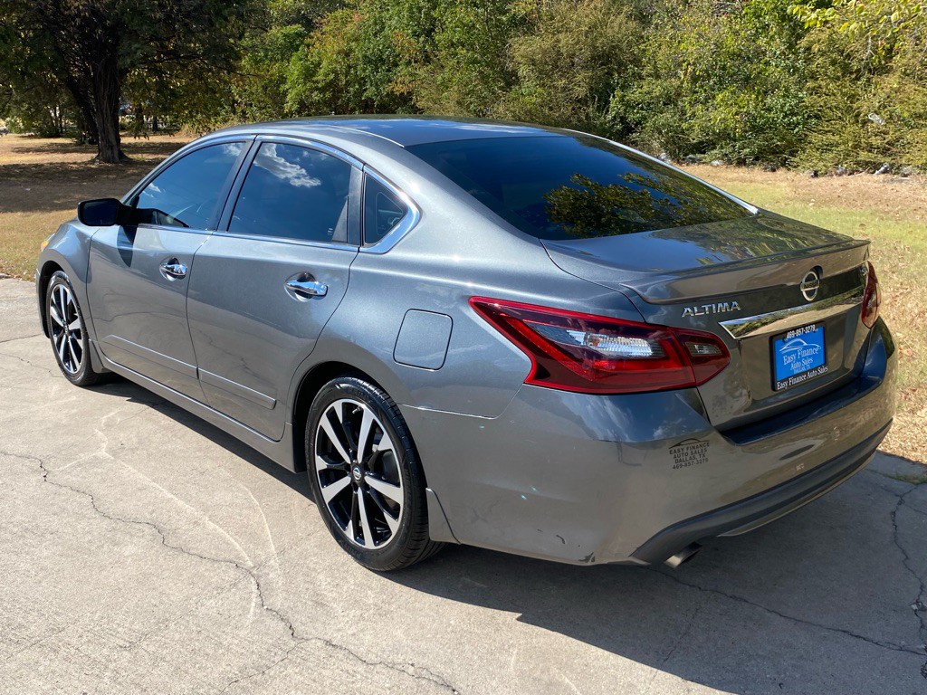 2018 Nissan Altima Image 4