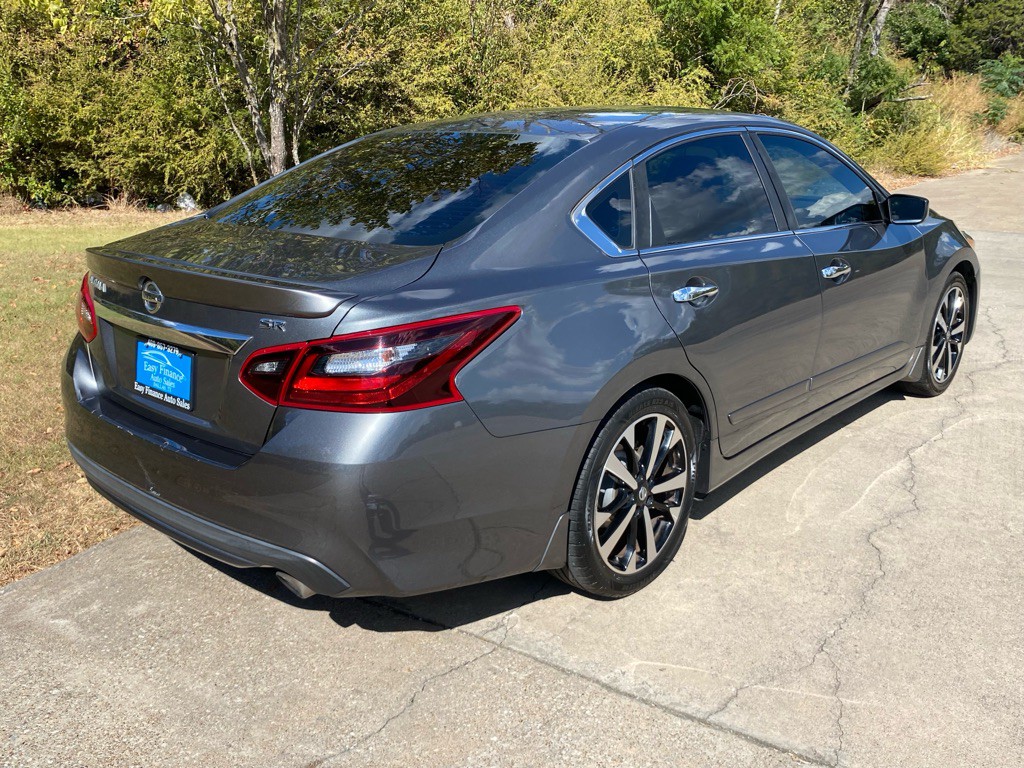 2018 Nissan Altima Image 6