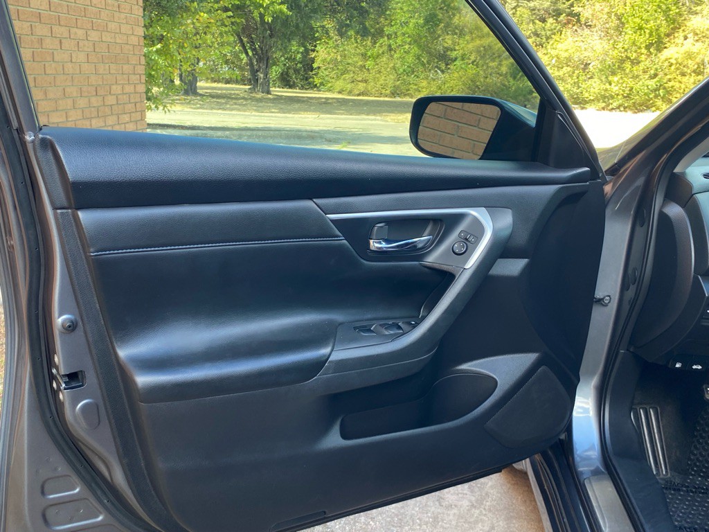 2018 Nissan Altima Image 7