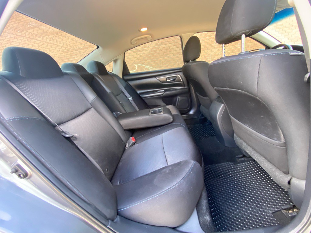 2018 Nissan Altima Image 11