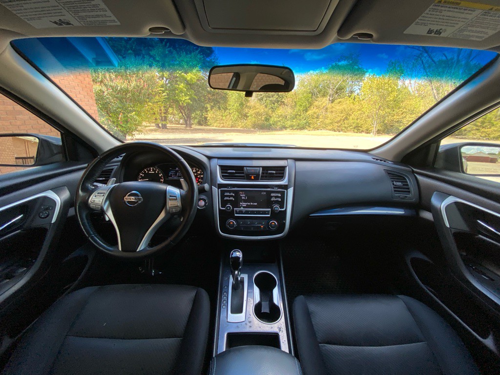2018 Nissan Altima Image 13