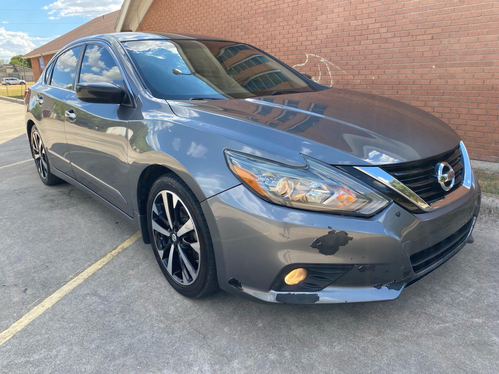 2018 Nissan Altima Image 16