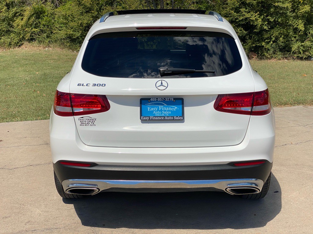 2017 Mercedes-Benz GLC-Class Image 5