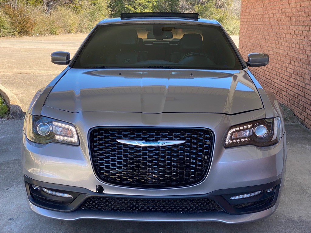 2018 Chrysler 300 Image 21