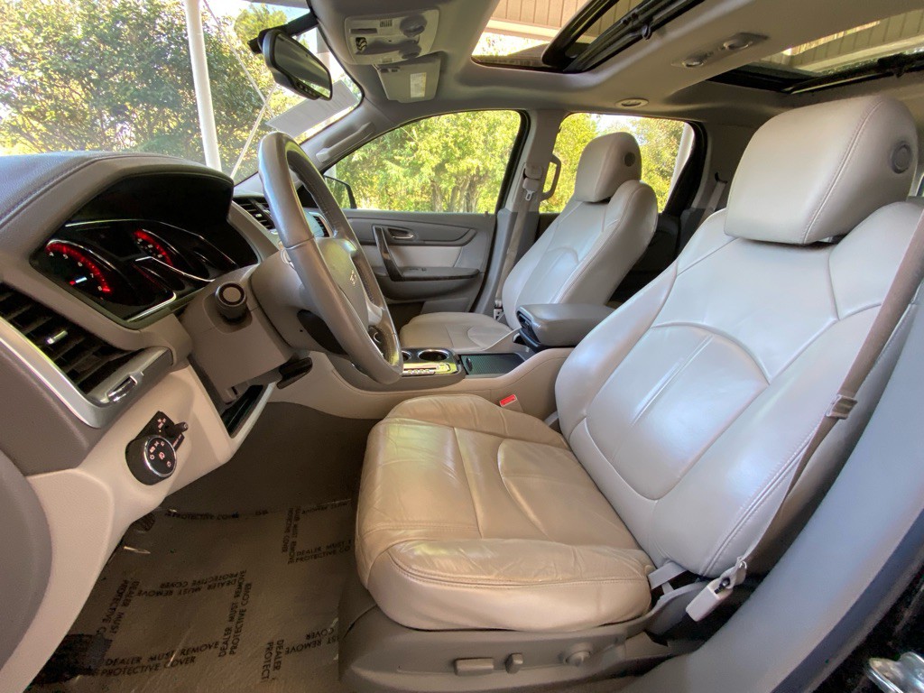2015 GMC Acadia Image 9