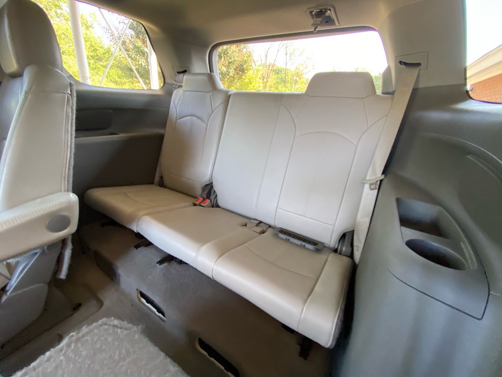 2015 GMC Acadia Image 12