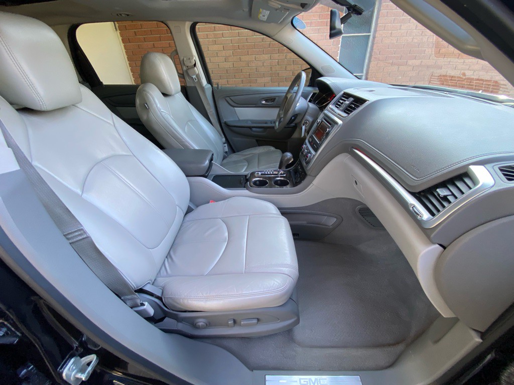 2015 GMC Acadia Image 17