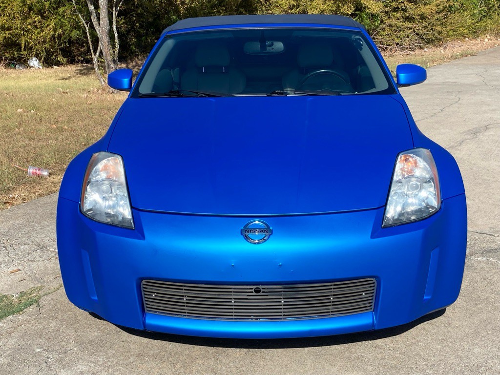 2005 Nissan 350Z Image 2