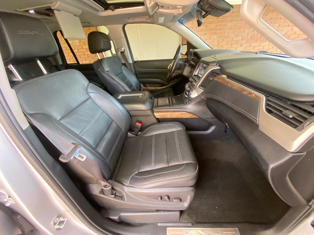 2015 GMC Yukon Image 18
