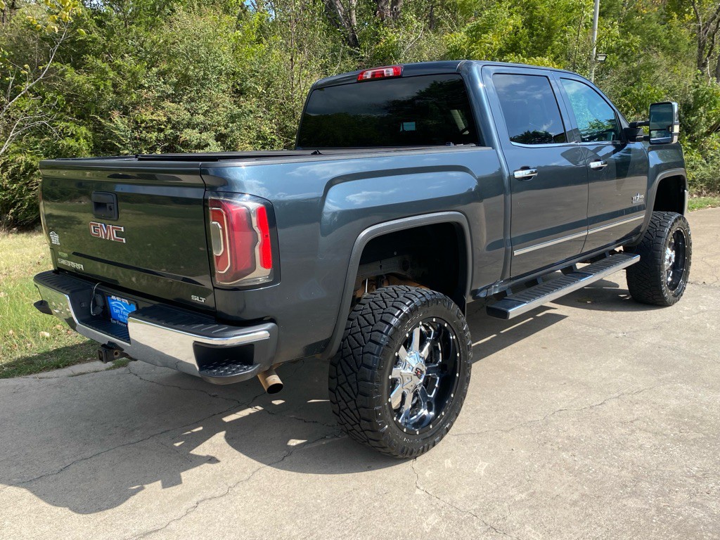 2017 GMC Sierra Image 4
