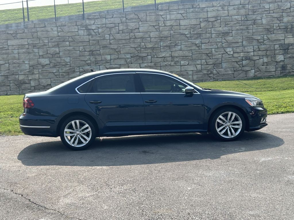 2018 Volkswagen Passat Image 3