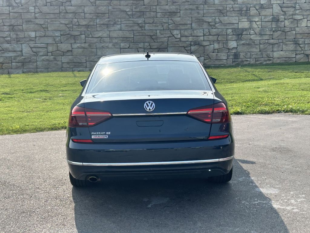 2018 Volkswagen Passat Image 5