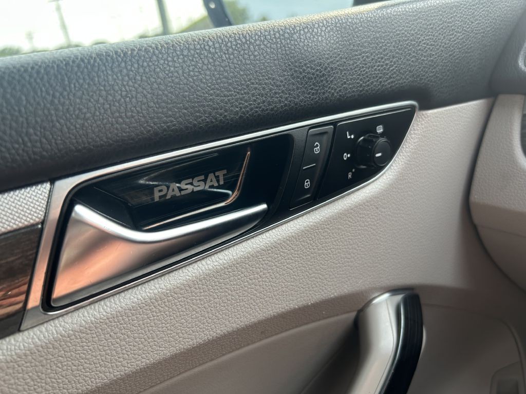 2018 Volkswagen Passat Image 8