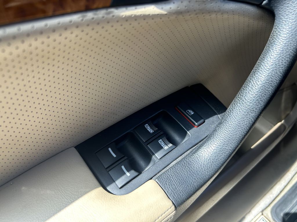 2004 Acura TL Image 7