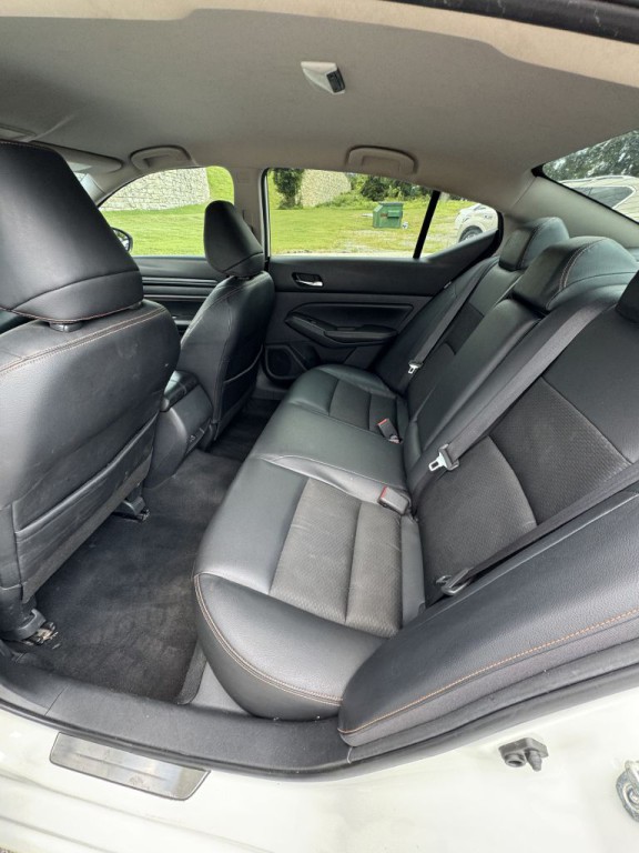 2020 Nissan Altima Image 12