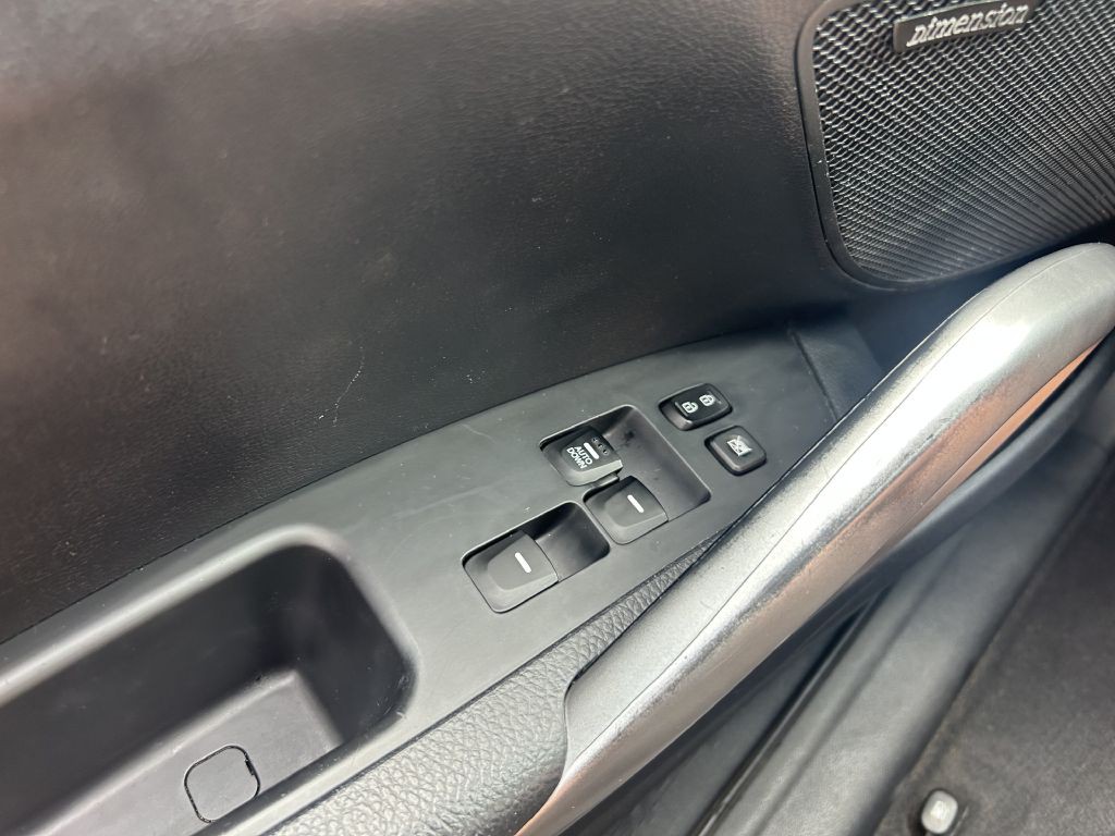 2017 Hyundai Veloster Image 7