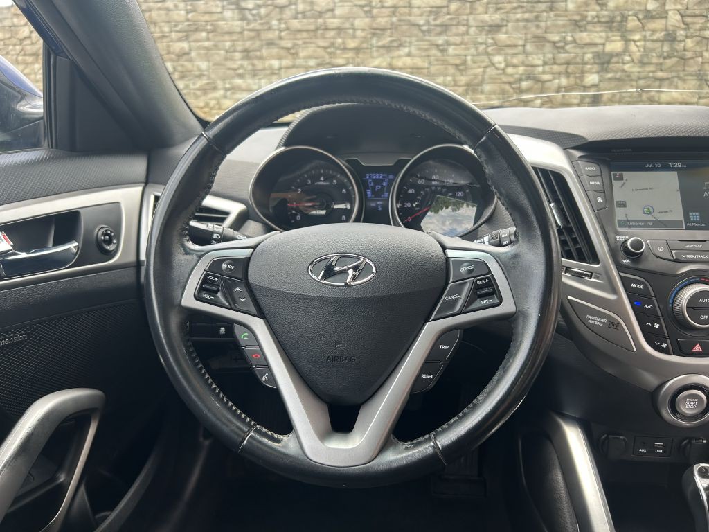 2017 Hyundai Veloster Image 18