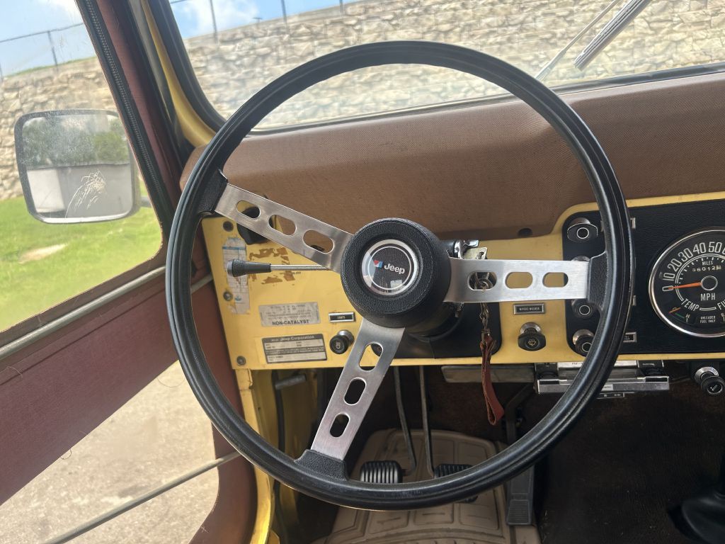 1976 Jeep CJ-7 Image 13