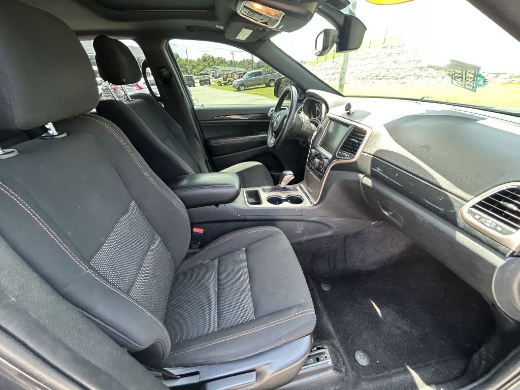 2017 Jeep Grand Cherokee Image 21