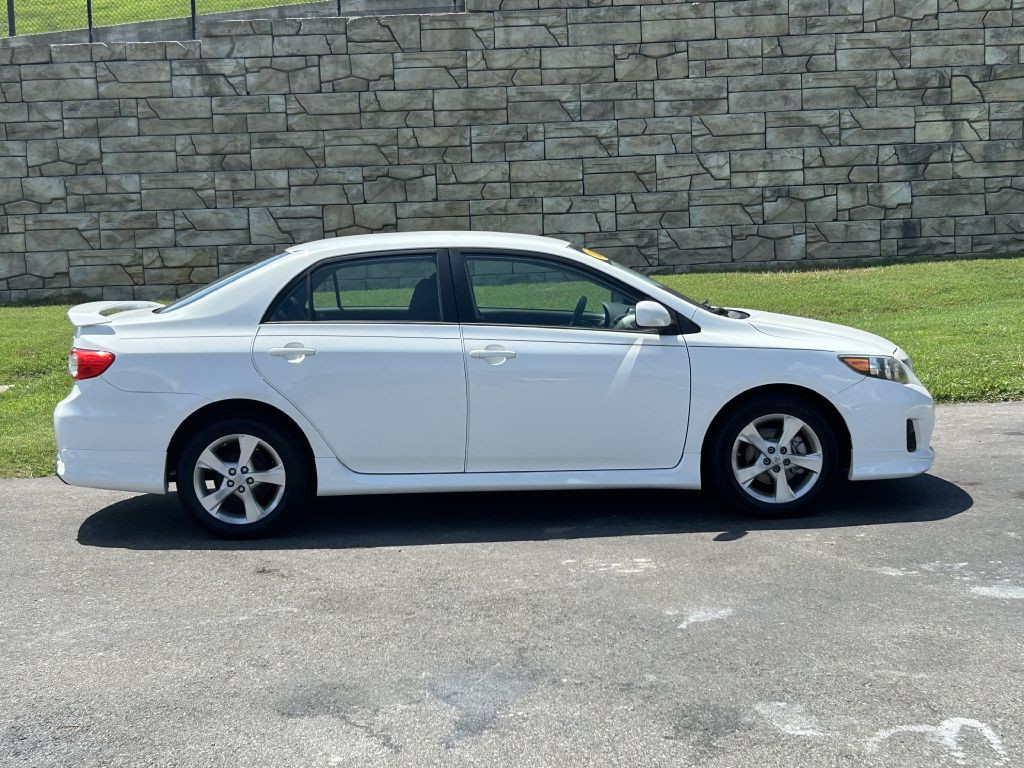 2012 Toyota Corolla Image 3