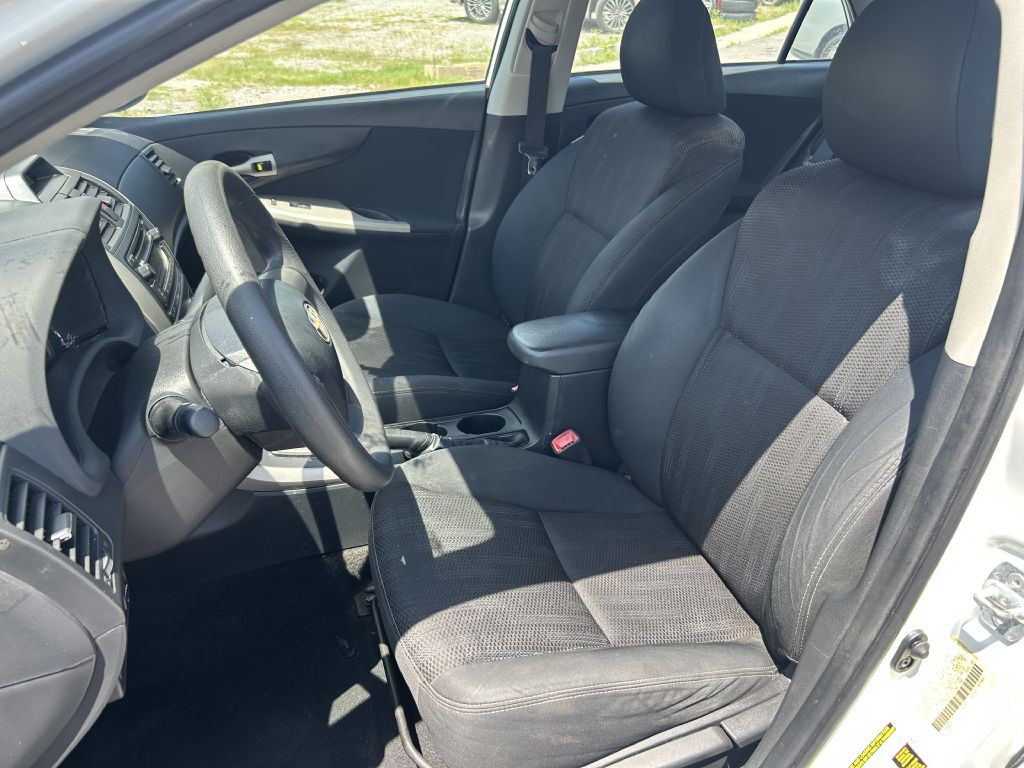 2012 Toyota Corolla Image 9