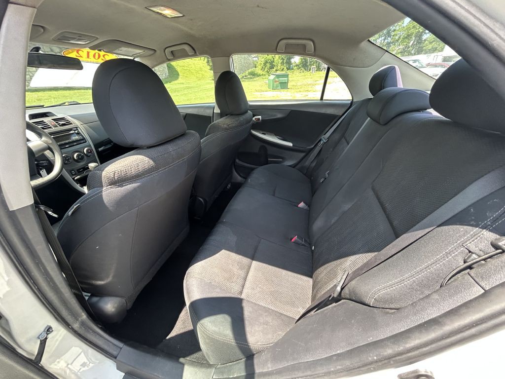 2012 Toyota Corolla Image 11