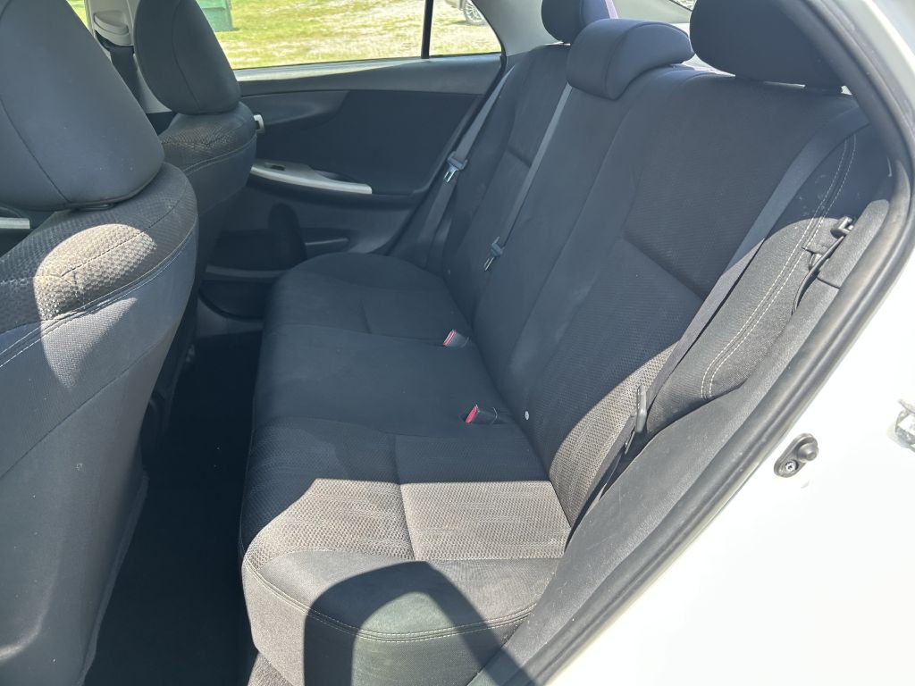 2012 Toyota Corolla Image 12