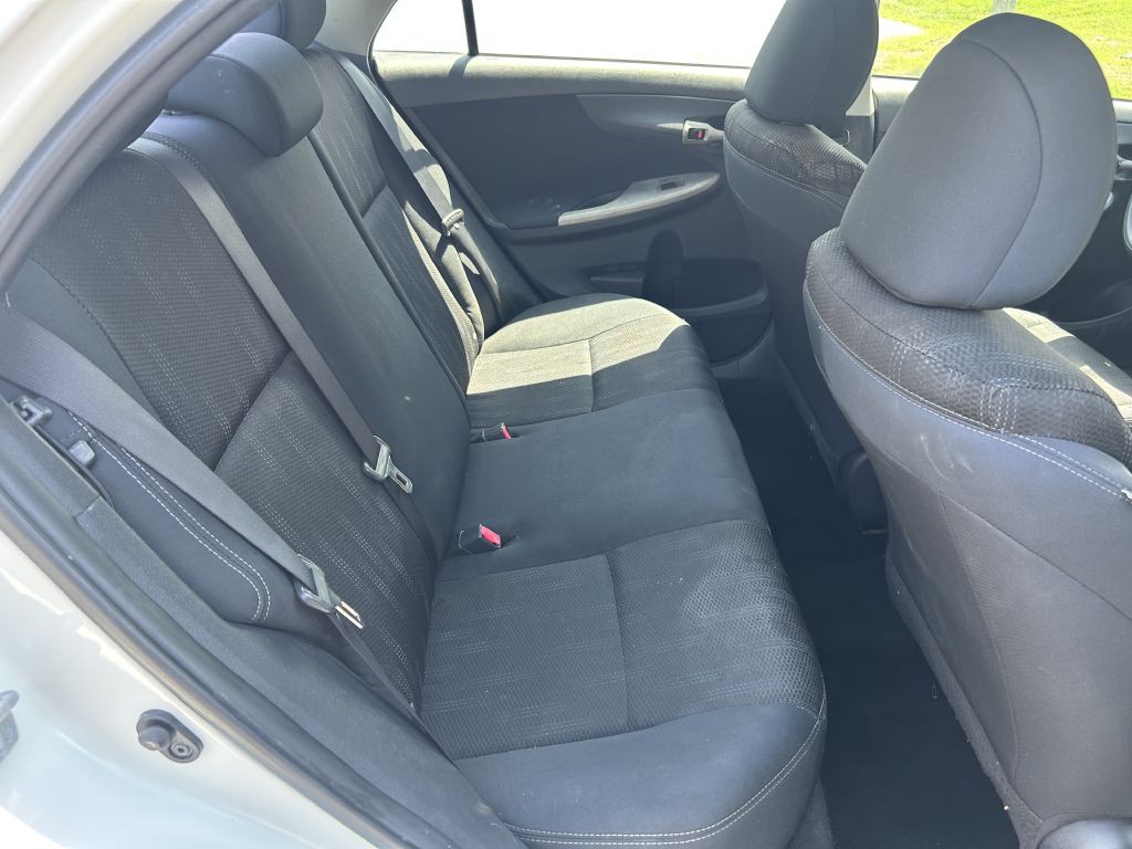 2012 Toyota Corolla Image 13
