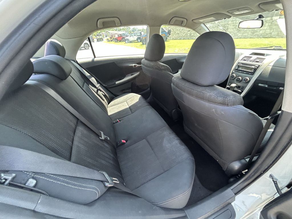 2012 Toyota Corolla Image 14