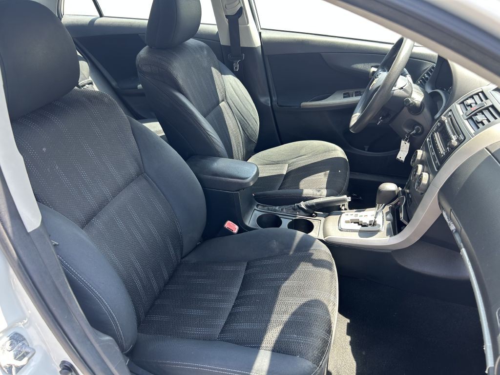 2012 Toyota Corolla Image 18