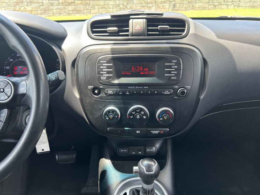2014 Kia Soul Image 15