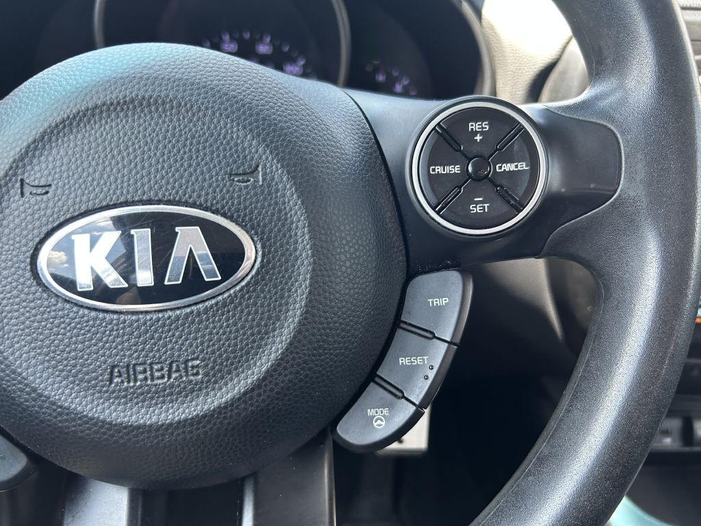 2014 Kia Soul Image 17