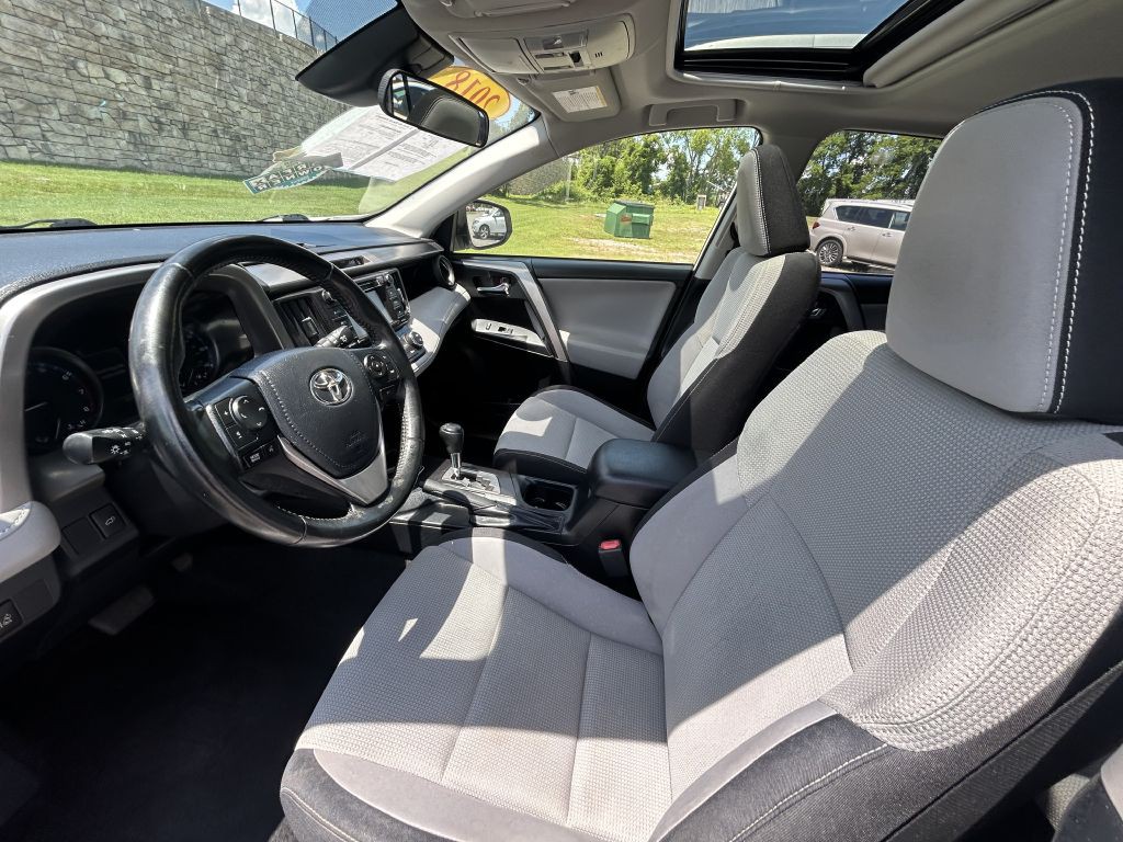 2018 Toyota Rav4 Image 11