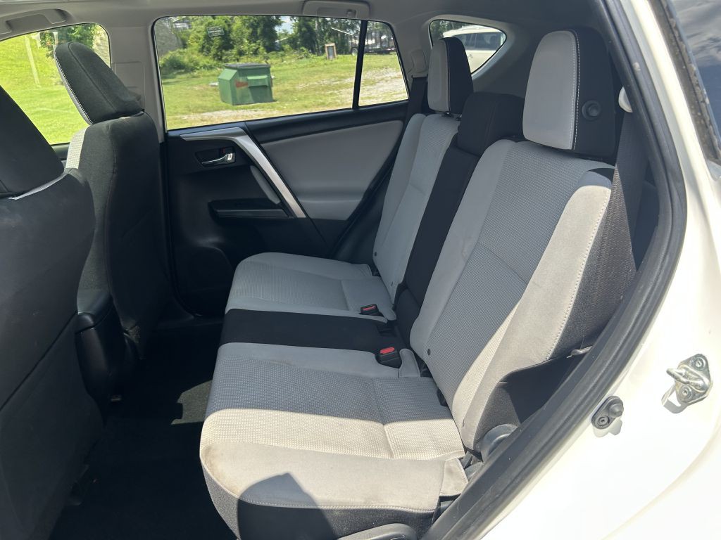 2018 Toyota Rav4 Image 13