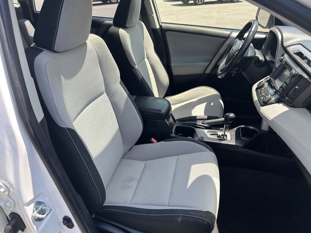 2018 Toyota Rav4 Image 21