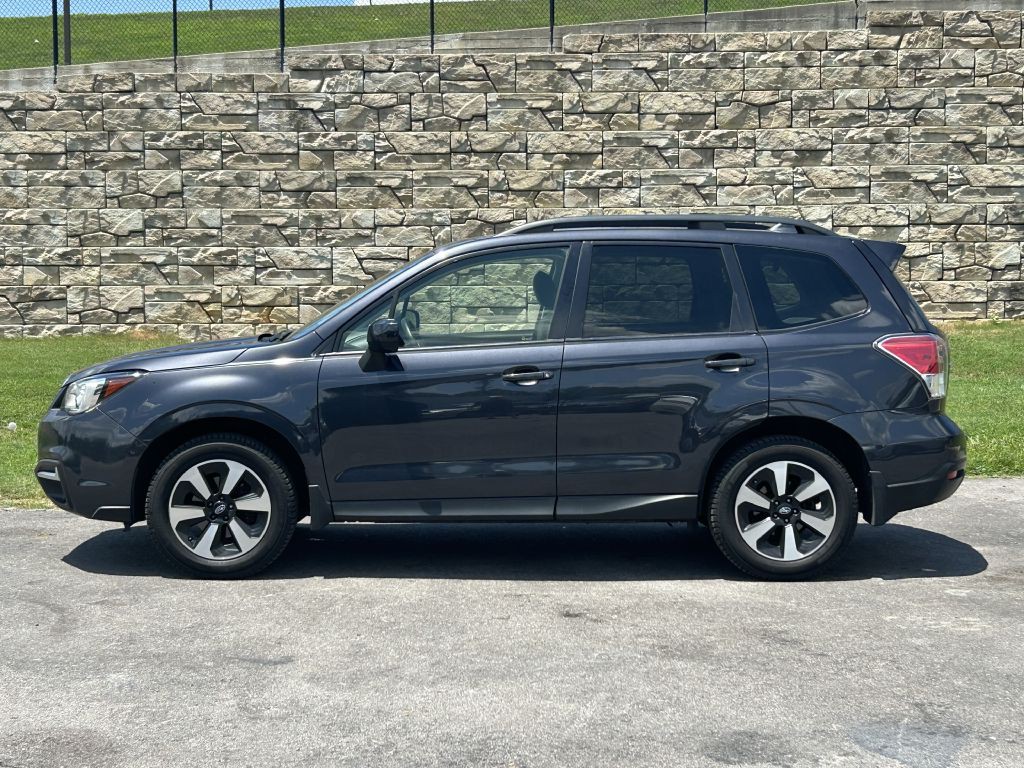 2017 Subaru Forester Image 2