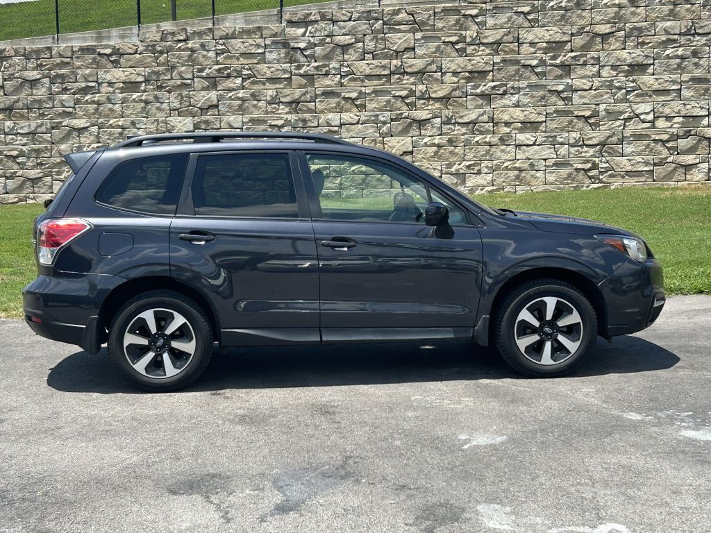 2017 Subaru Forester Image 3