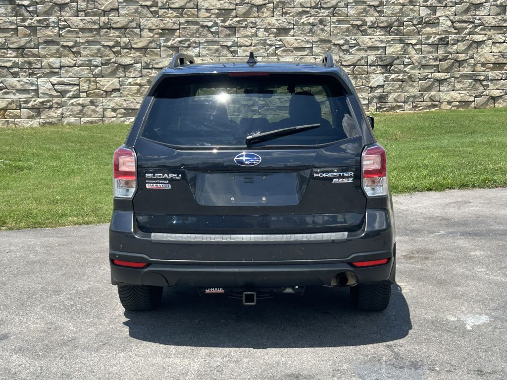2017 Subaru Forester Image 5