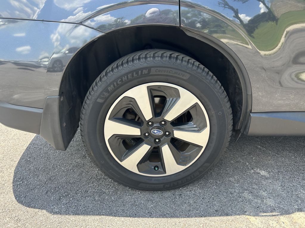 2017 Subaru Forester Image 6