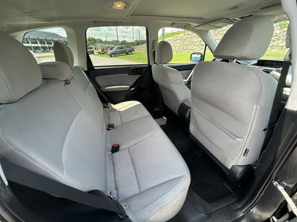 2017 Subaru Forester Image 14