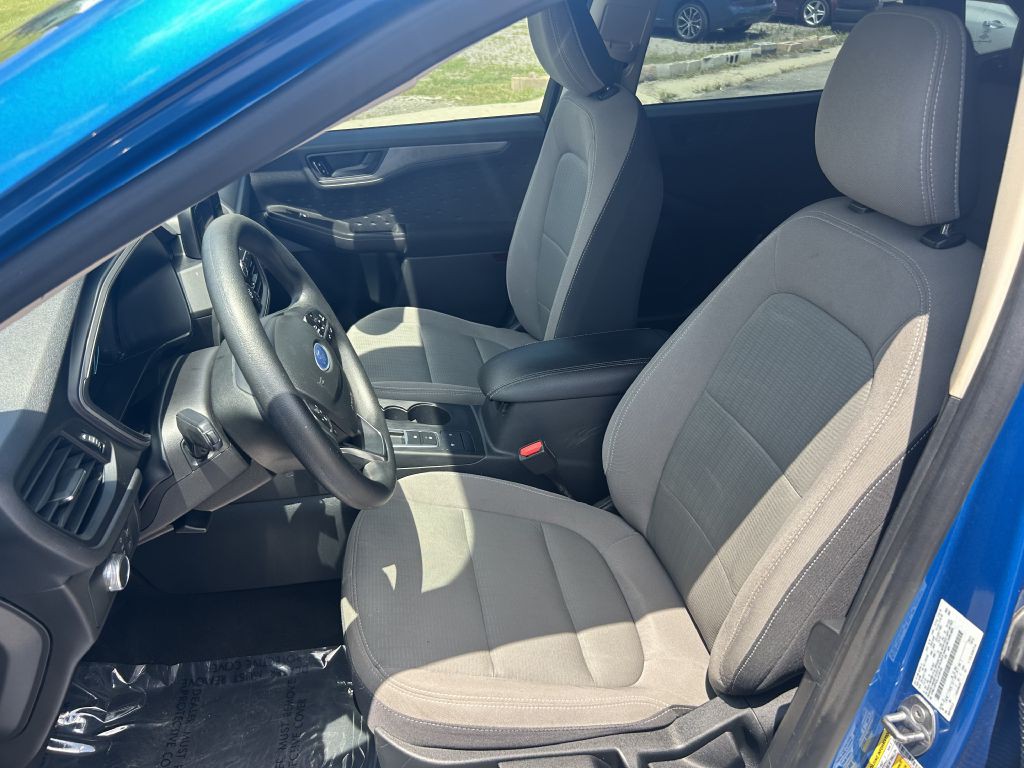 2020 Ford Escape Image 9