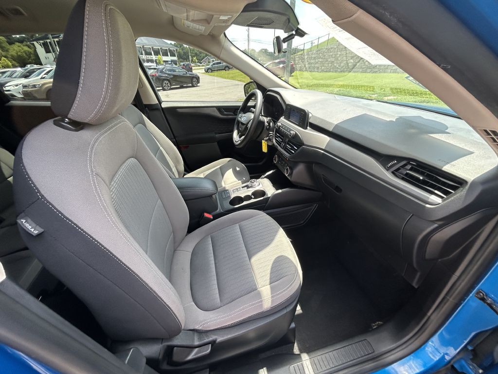 2020 Ford Escape Image 21