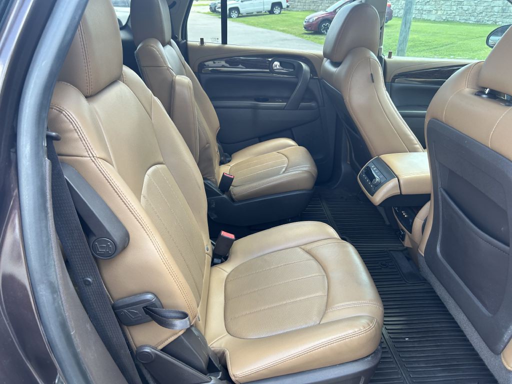 2016 Buick Enclave Image 18