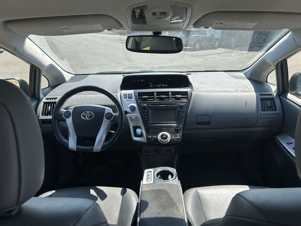 2014 Toyota Prius Image 14