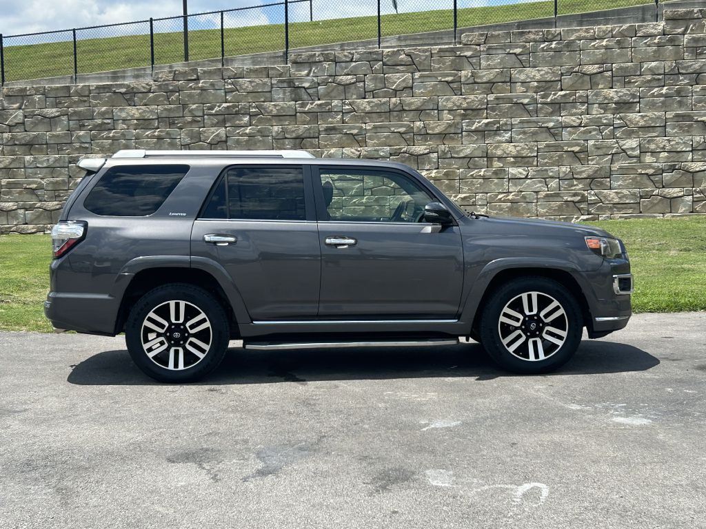 2016 Toyota 4Runner Image 3